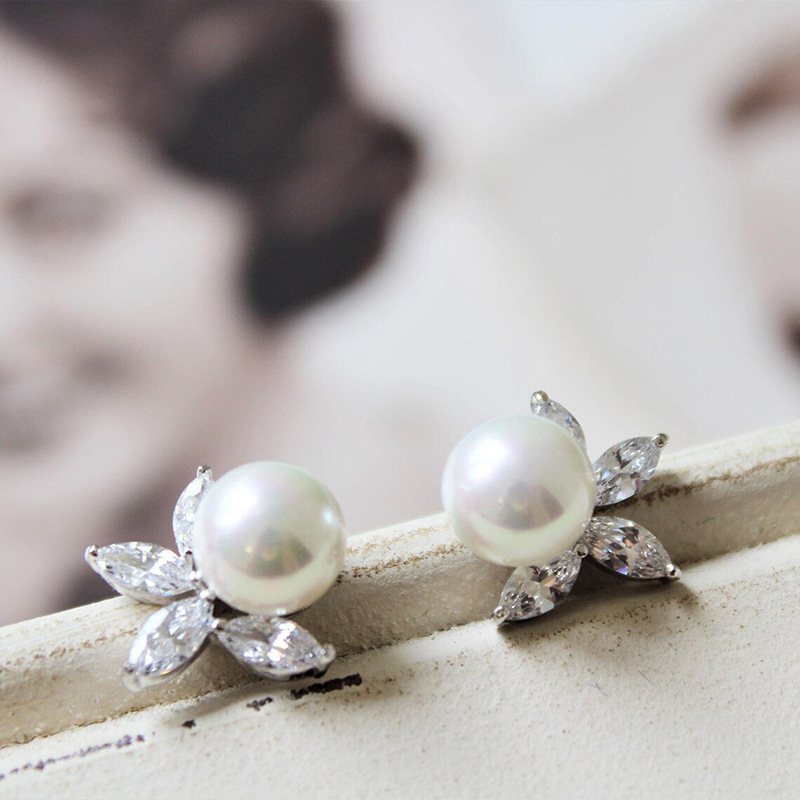 Fashion Silver Copper And Diamond Pearl Earrings