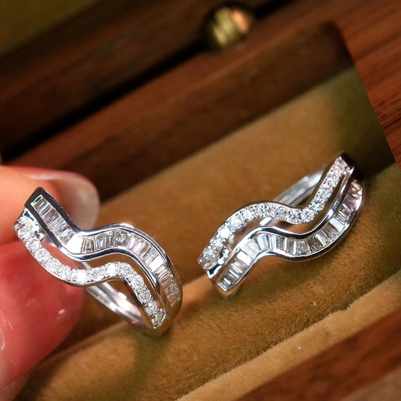 Fashion Silver Copper Diamond Wave Earrings