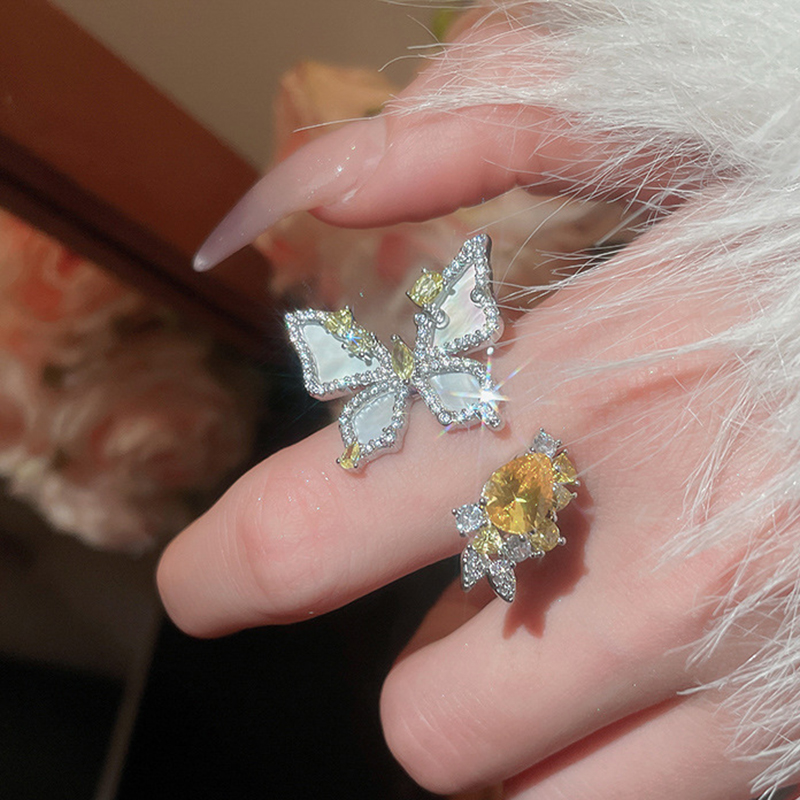 Fashion Ring-silver-yellow Copper Inlaid Zirconium Butterfly Ring