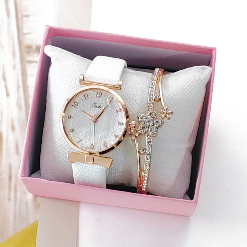 Fashion Red Leather Belt Alloy Diamond Flower Bracelet Round Watch Set