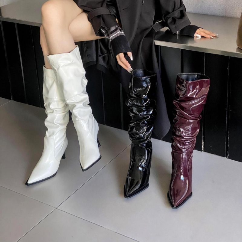Botas Plisadas Con Punta En Punta