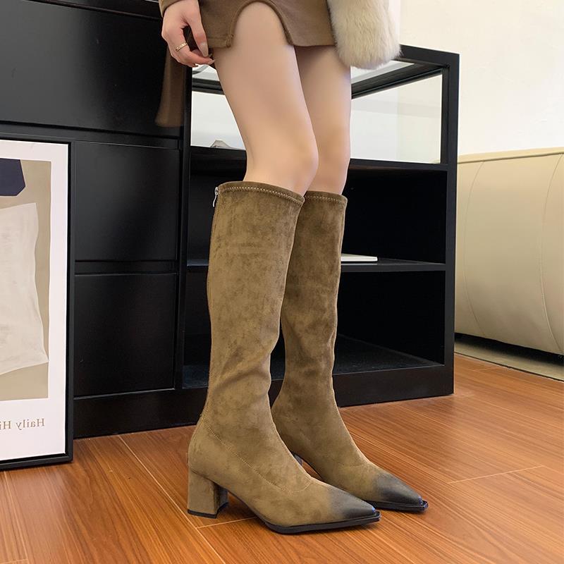 Botas Altas De Ante Y Tacón En Bloque De Nobuck