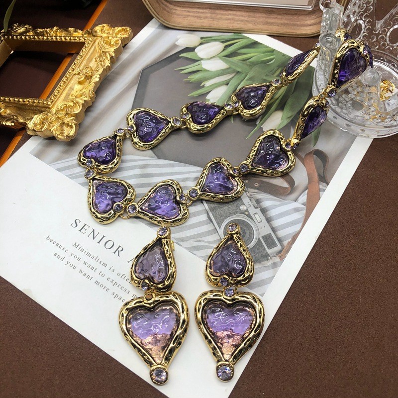 Collar De Corazón De Lava De Aleación