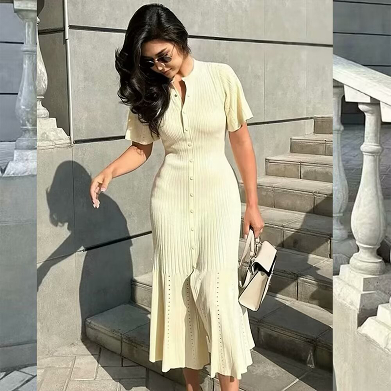 Apricot Knitted Button-down Pleated Maxi Skirt