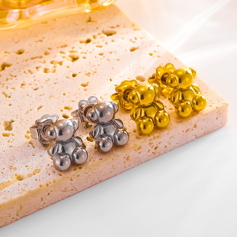 18k Gold 3d Glossy Bear Earrings