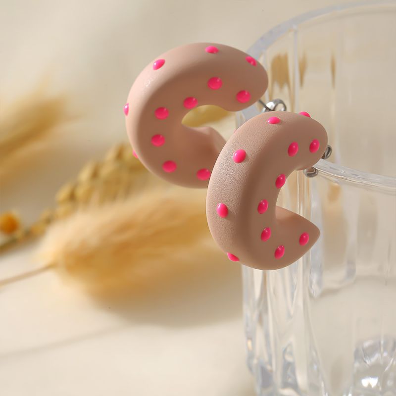 Pink Resin Glue Spot C-shaped Earrings