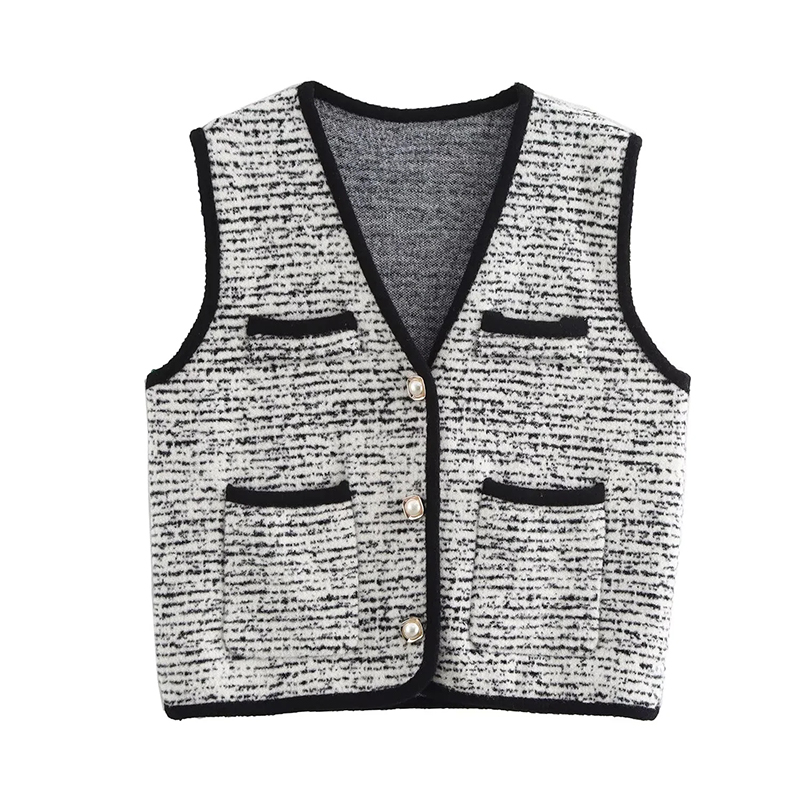 Black And White Sleeveless Knitted Vest