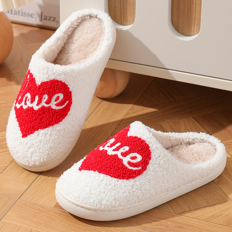 Pantuflas De Peluche Con Forma De Corazón Sonriente