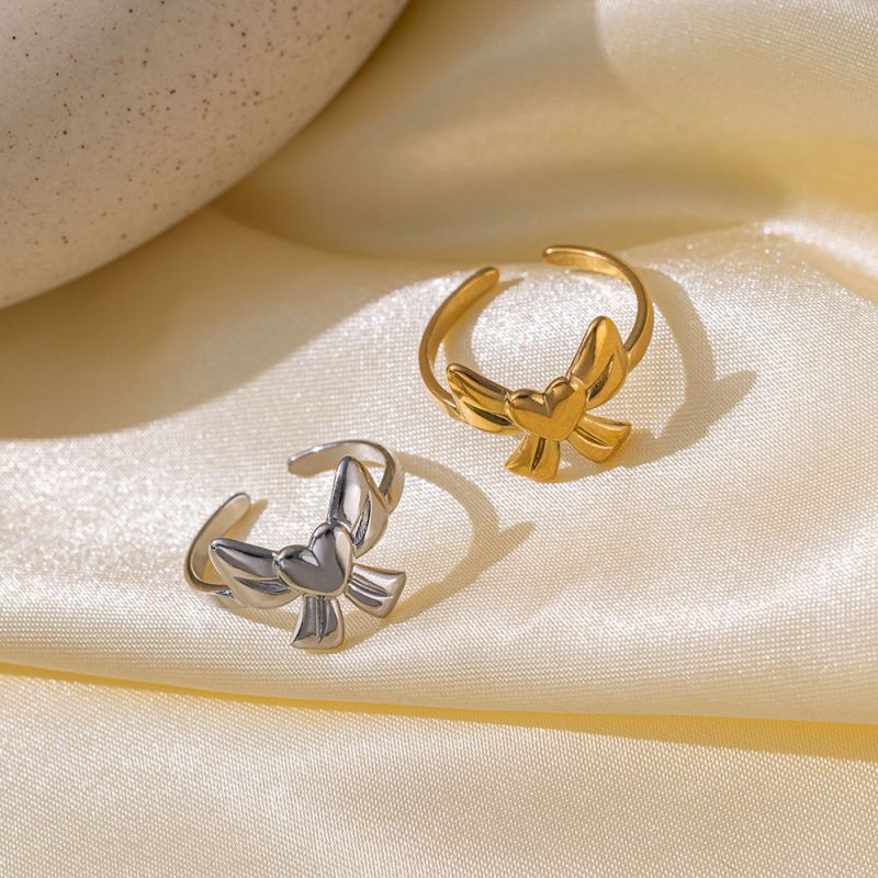 Silver Titanium Steel Heart Bow Ring