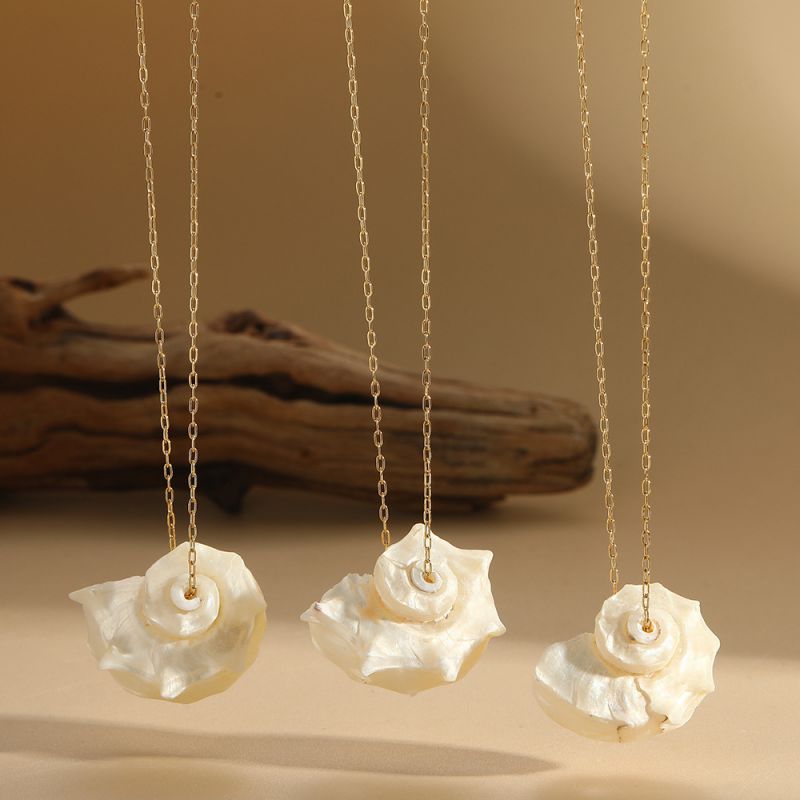 Conch 1 Geometric Conch Necklace