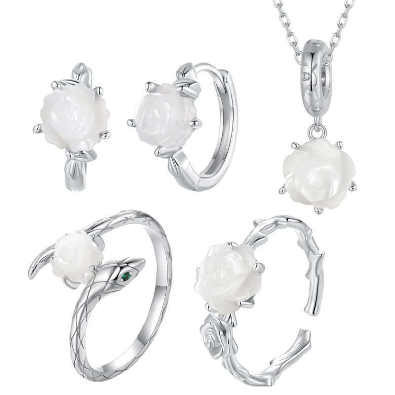 Traje De Collar De Anillo De Serpiente De Flores De Plata