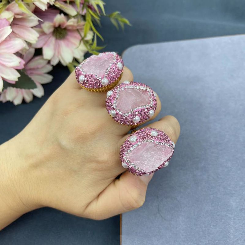 Pale Pinkish Gray Irregular Crystal Ring