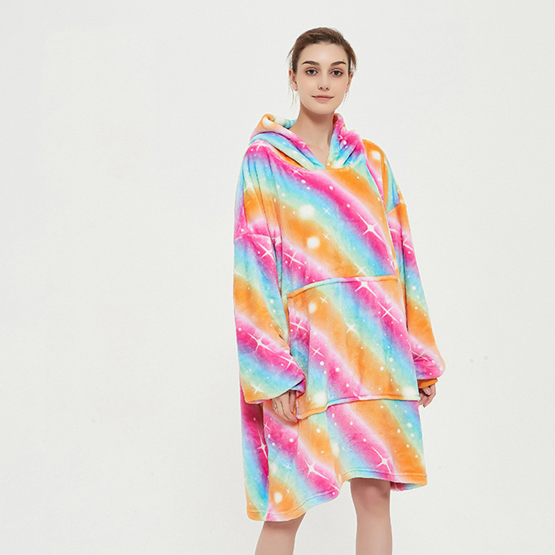 Manta Tipo Sudadera Con Capucha Y Dos Bolsillos De Franela