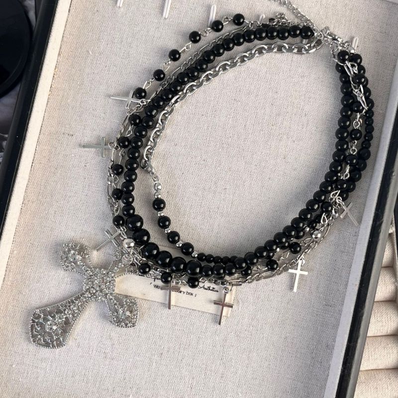 Tassel Cross Clavicle Necklace Alloy Geometric Beaded Diamond Cross Necklace