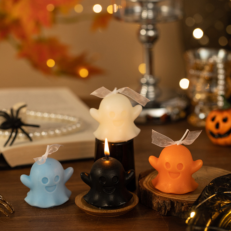 Mummy Ghost (purple) Halloween Ghost Scented Candle