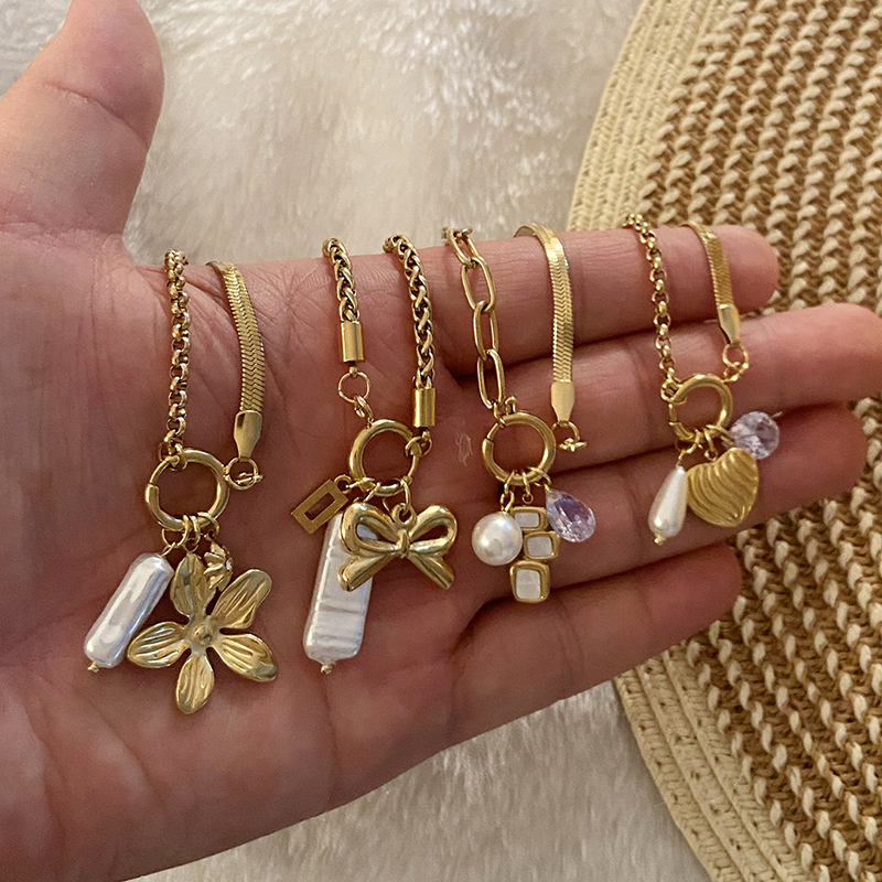 Pulsera De Acero Inoxidable Con Diamantes Y Perlas De Amor.