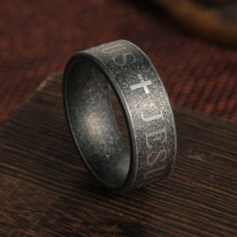 Anillo Redondo Para Hombre Con Estampado De Cruz De Acero Y Titanio