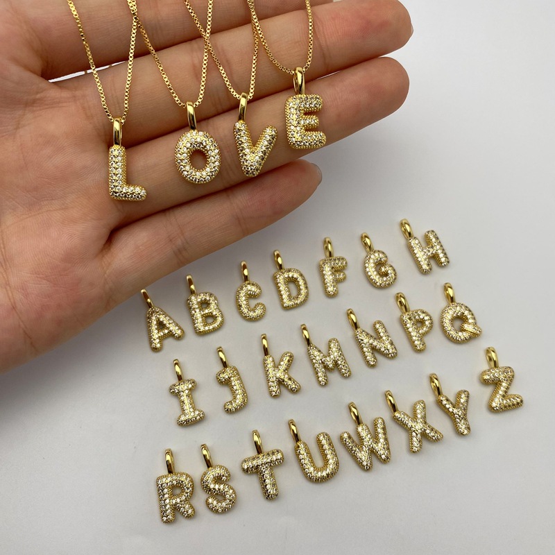 Collar De 26 Letras De Cobre Y Diamantes.