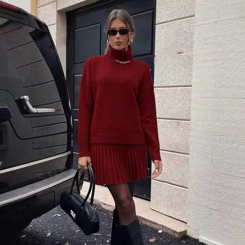 Jersey De Punto Con Cuello Redondo Y Falda Plisada