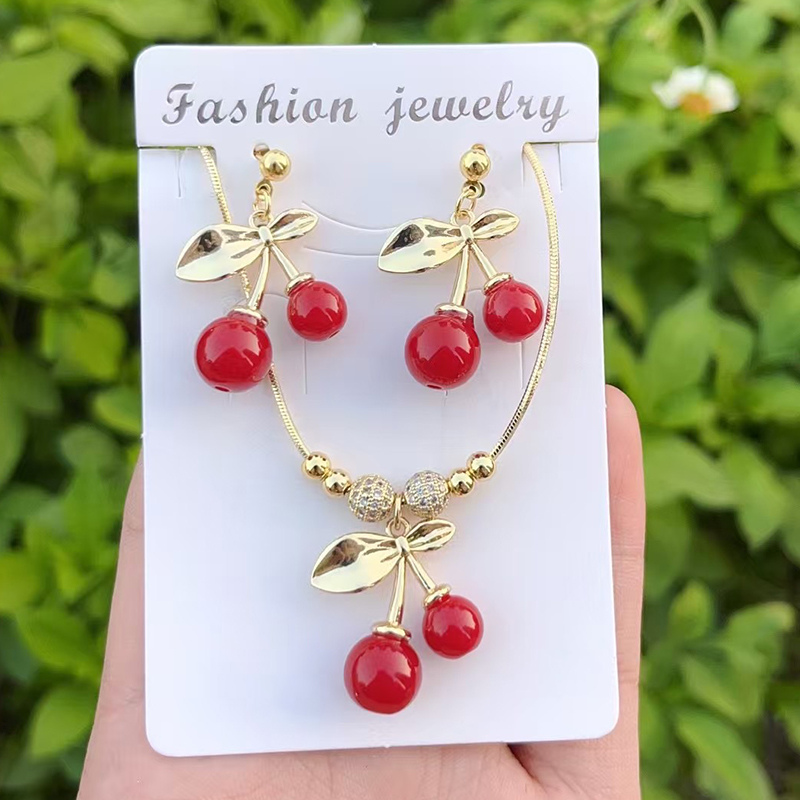 Juego De Collar Y Aretes Con Cuentas De Cereza Y Circonitas Con Incrustaciones De Cobre (pequeño) 4 Mm