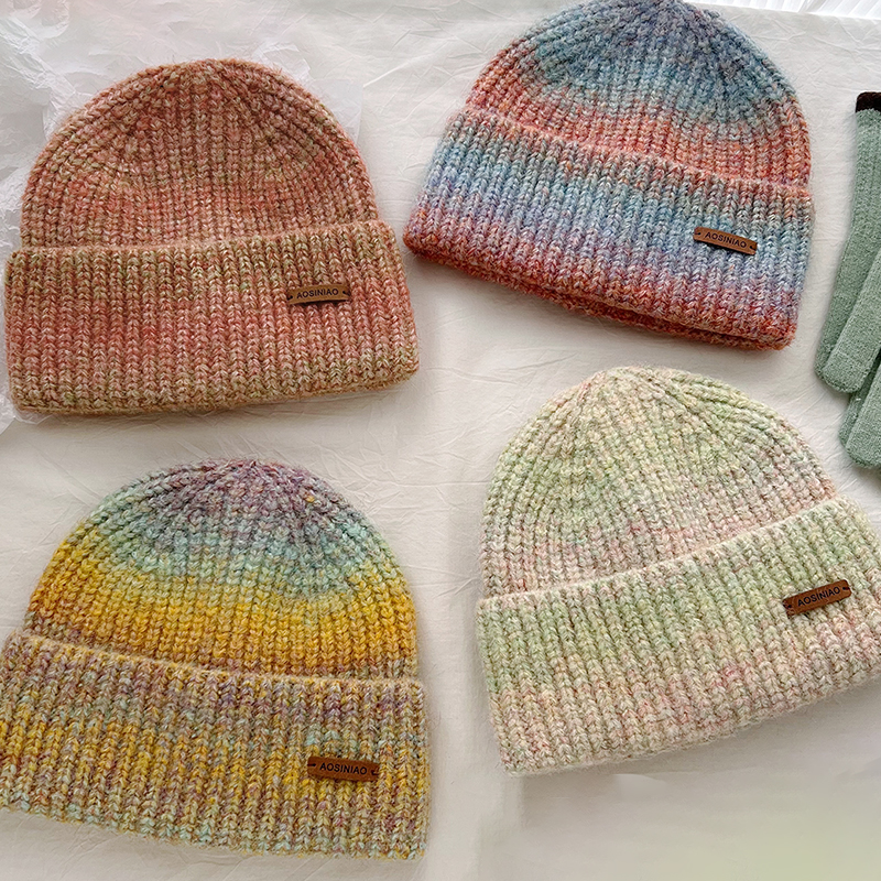 Gorro De Punto De Lana Con Etiqueta