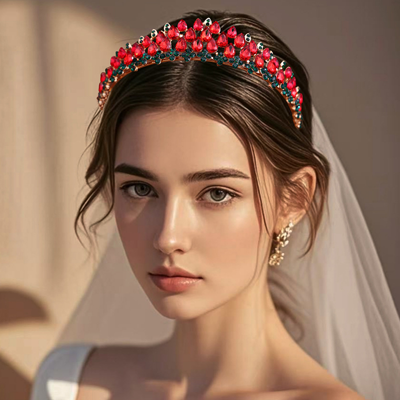 Corona De Diamantes En Forma De Pera Engastada En Aleación