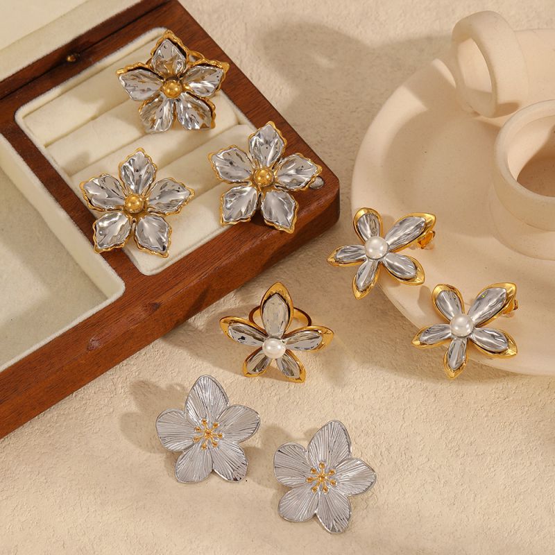 Anillo Flor De Acero Titanio