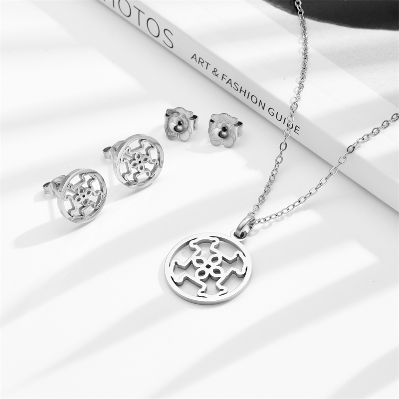 Conjunto De Collar Y Pendientes Redondos Huecos De Acero Titanio