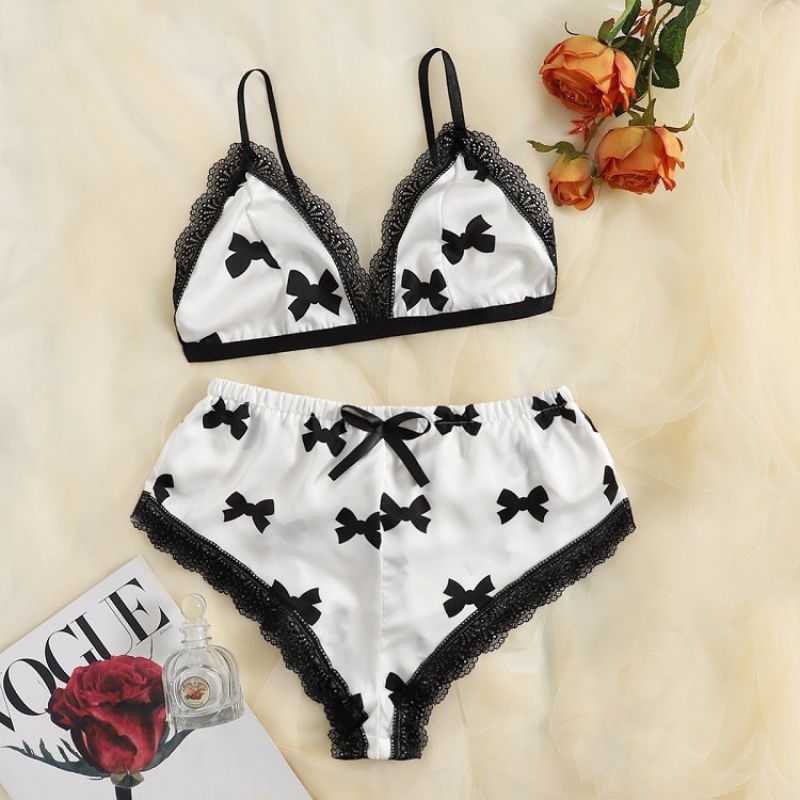 Conjunto De Ropa Interior Con Pantalones Cortos Con Tirantes De Encaje Estampado Satinado