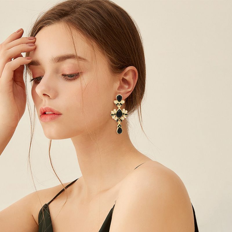 Pendientes Colgantes De Metal Con Diamantes