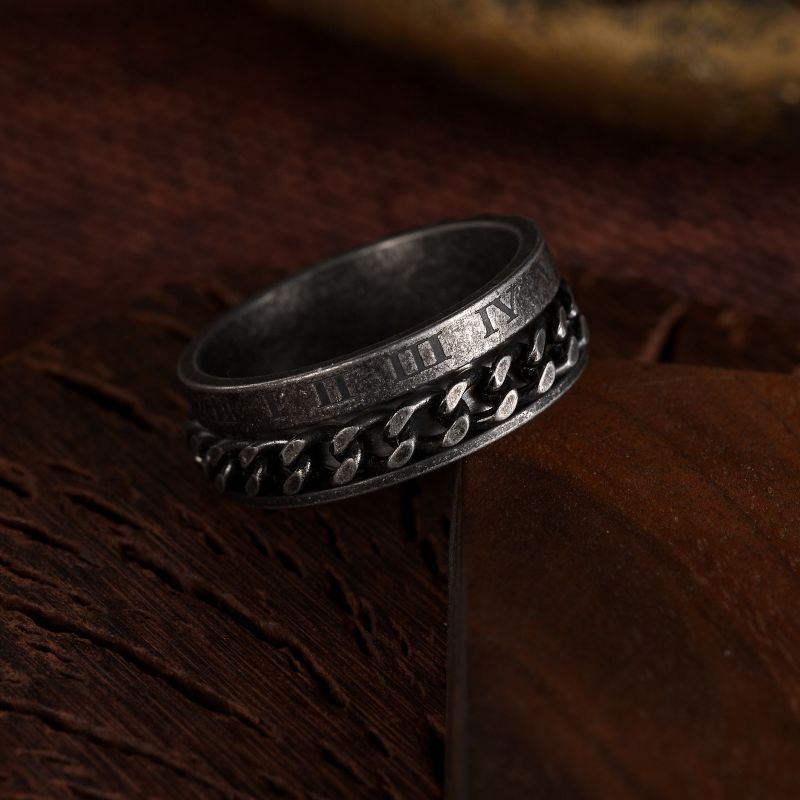 Anillo Redondo De Hombre Con Cadena De Acero De Titanio