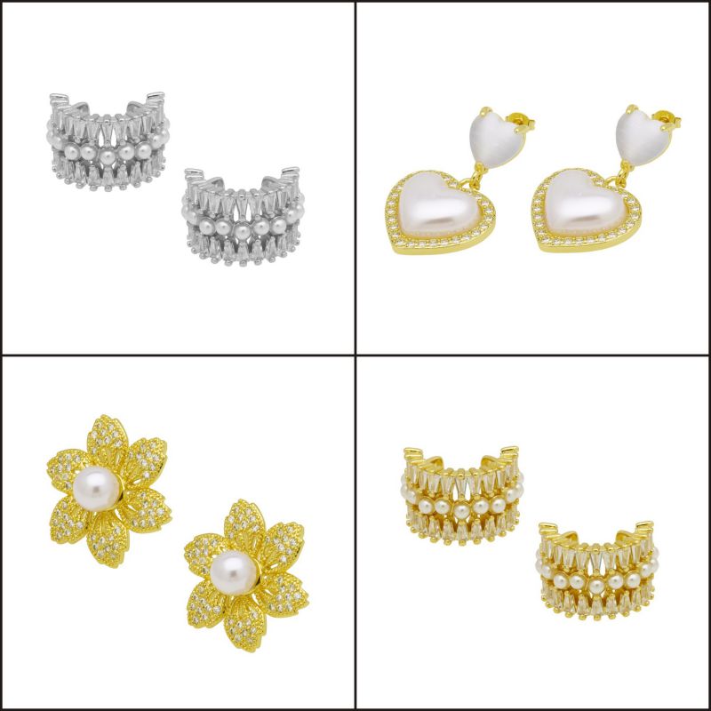 Pendientes Redondos De Metal Con Diamantes Y Perlas.