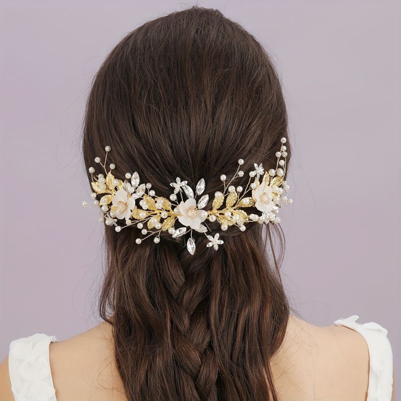 Diadema Con Retorcimiento Lateral De Perlas Y Diamantes De Imitación