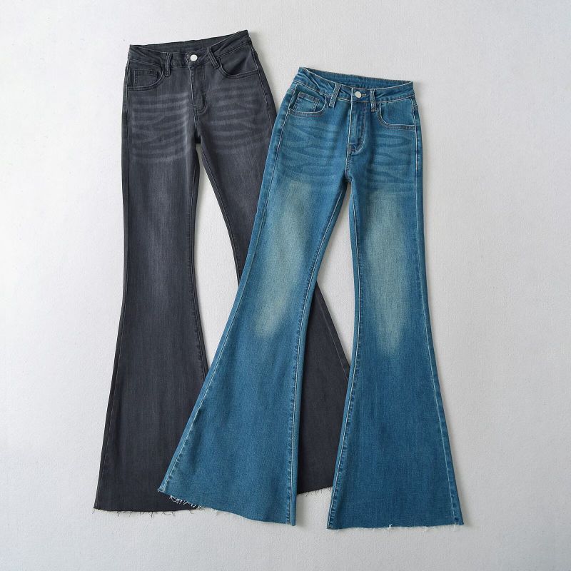 Pantalones Vaqueros Acampanados