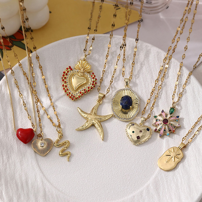 Collar Con Forma De Corazón Con Gota De Aceite De Circonita Incrustada En Acero De Titanio