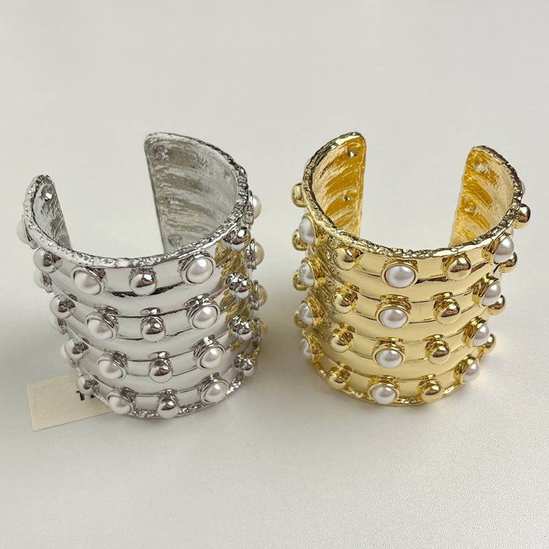 Gold Metal Stripe Pearl Cuff Bracelet