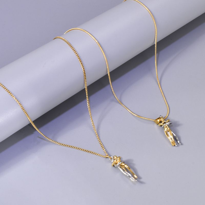 Gold-circle Snake Chain Titanium Steel Color Matching Hug Necklace