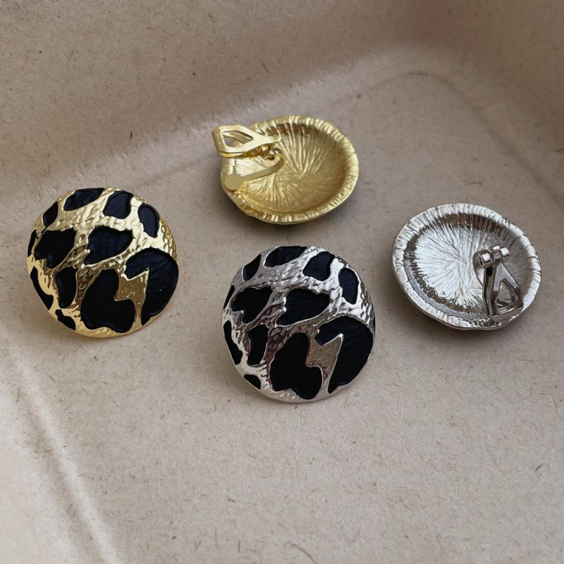 Gold Leopard Print Ear Clip Metal Leopard Print Round Earrings