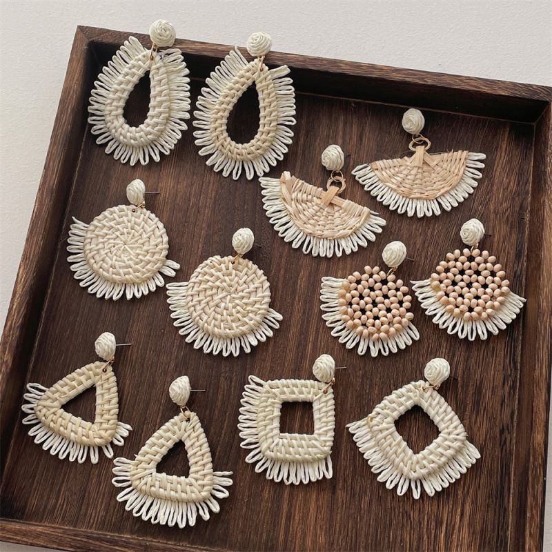 Light-colored Water Droplets Full Circle Raffia Rattan Teardrop Earrings
