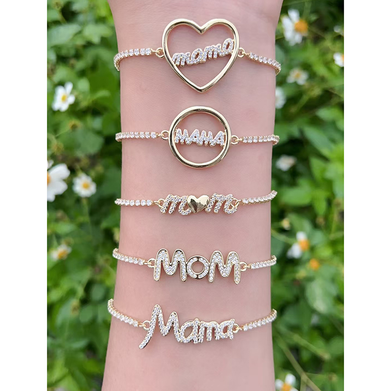 Pulsera De Letras Bañada En Oro Y Diamantes En Cobre
