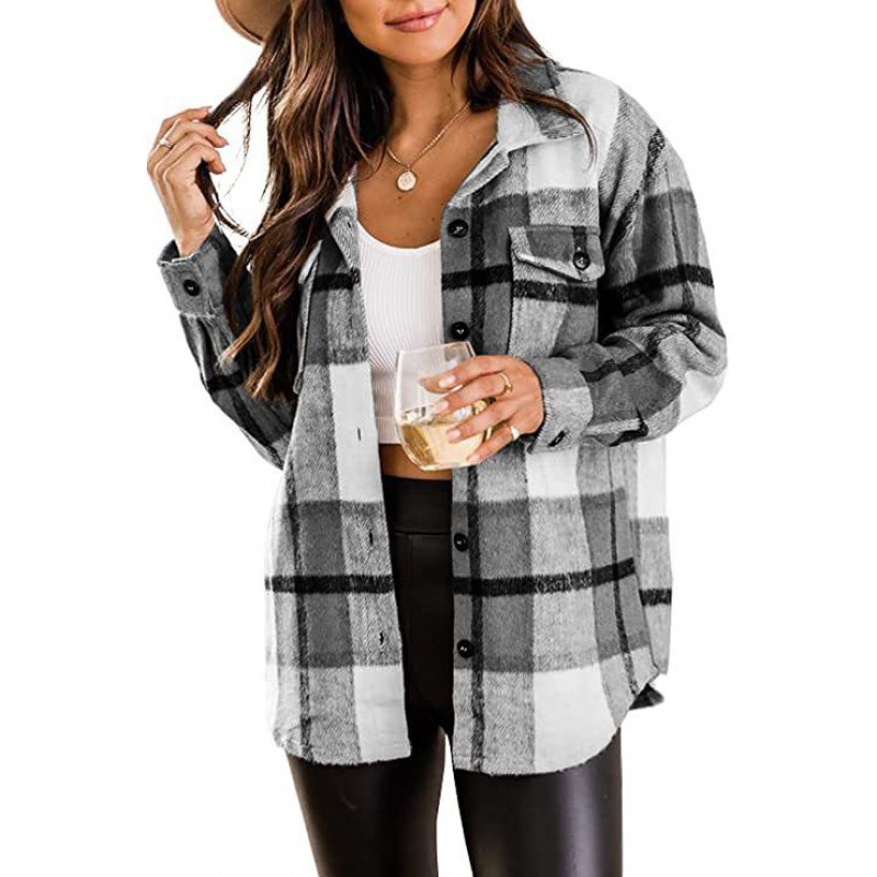 Chaqueta Abotonada Con Solapa De Cuadros
