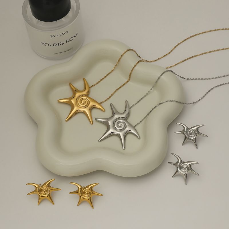 Necklace Gold Stainless Steel Starfish Necklace