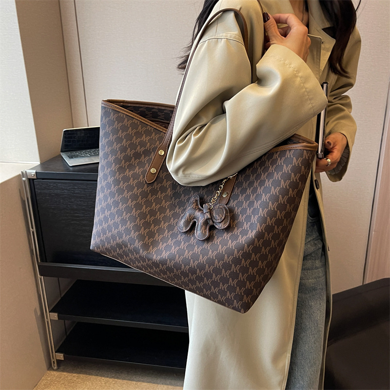 Black Pu Printed Large Capacity Shoulder Bag