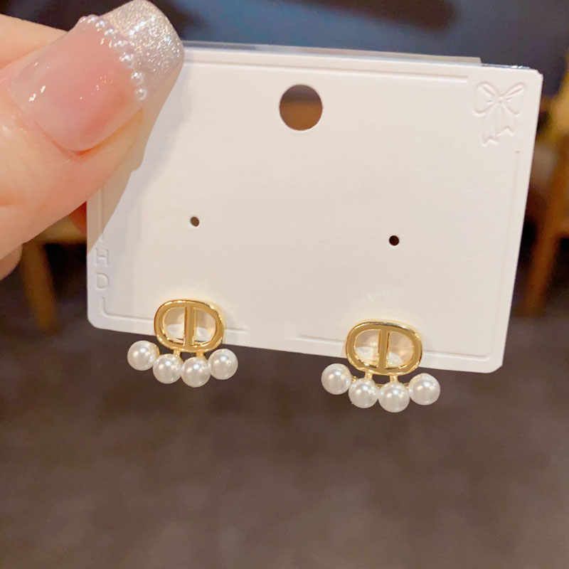 Pendientes De Perla Con Letras De Cobre