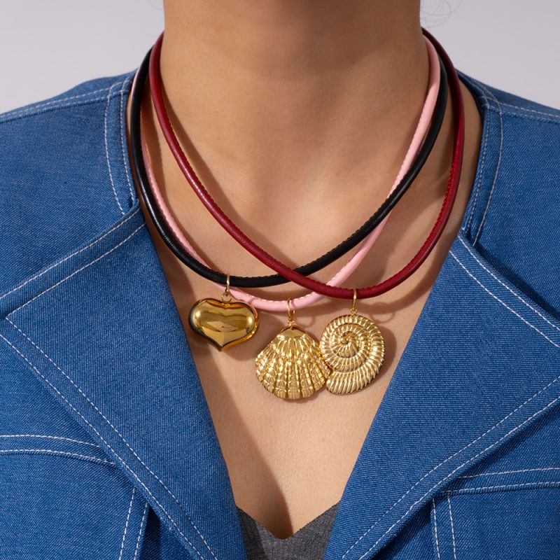C Titanium Steel Conch Necklace