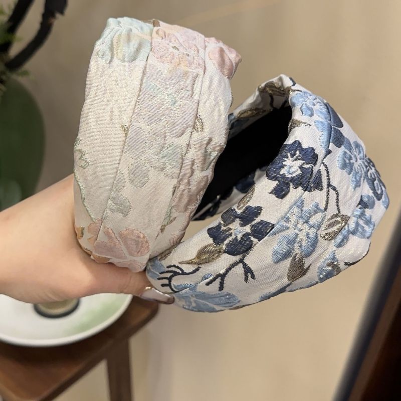 Diadema De Ala Ancha Bordada Con Estampado De Tela
