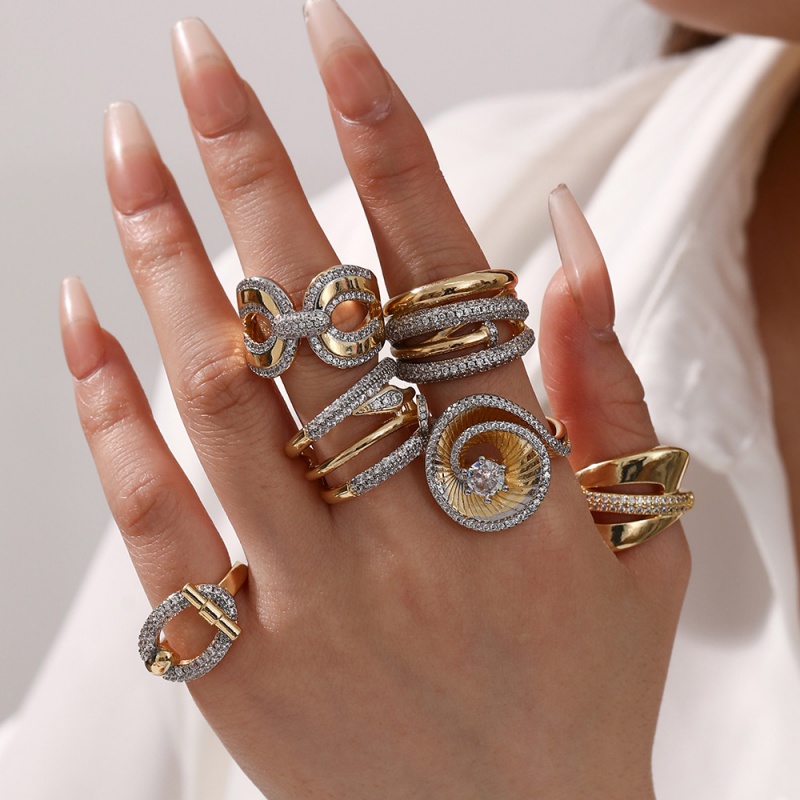 Gold 1 Copper And Zircon Color Matching Geometric Ring