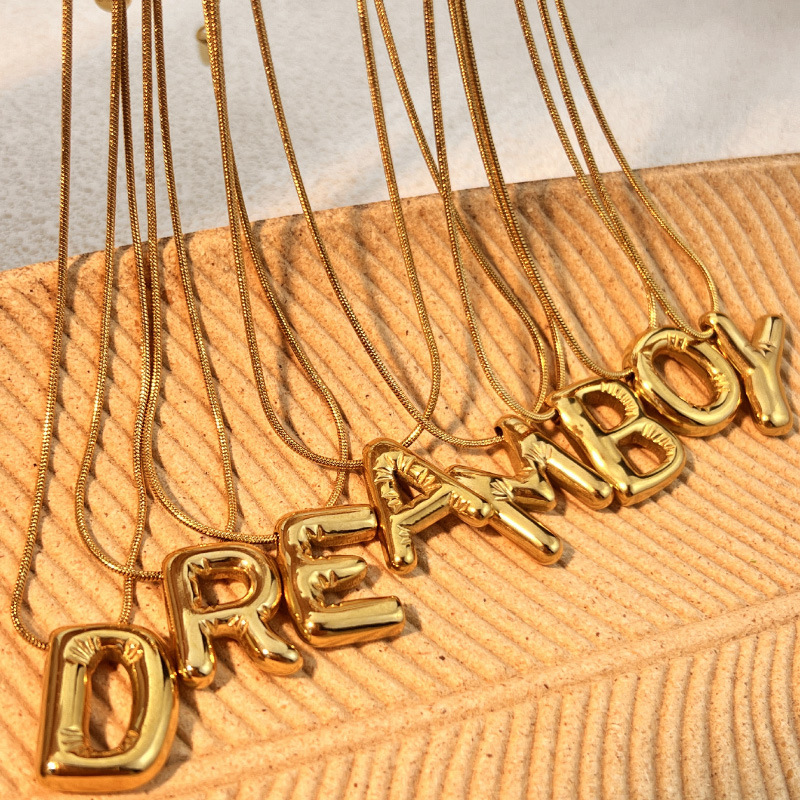 Collar De 26 Letras De Acero Inoxidable Chapado En Oro