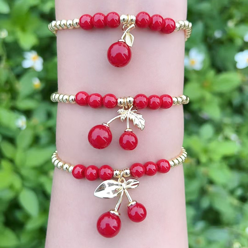 Pulsera De Cerezas Con Cuentas De Cobre Bañadas En Oro