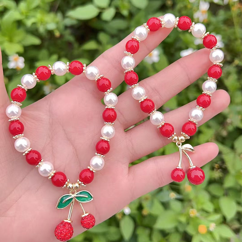 Pulsera De Cerezas Con Cuentas De Perla Dorada Y Bañada En Cobre
